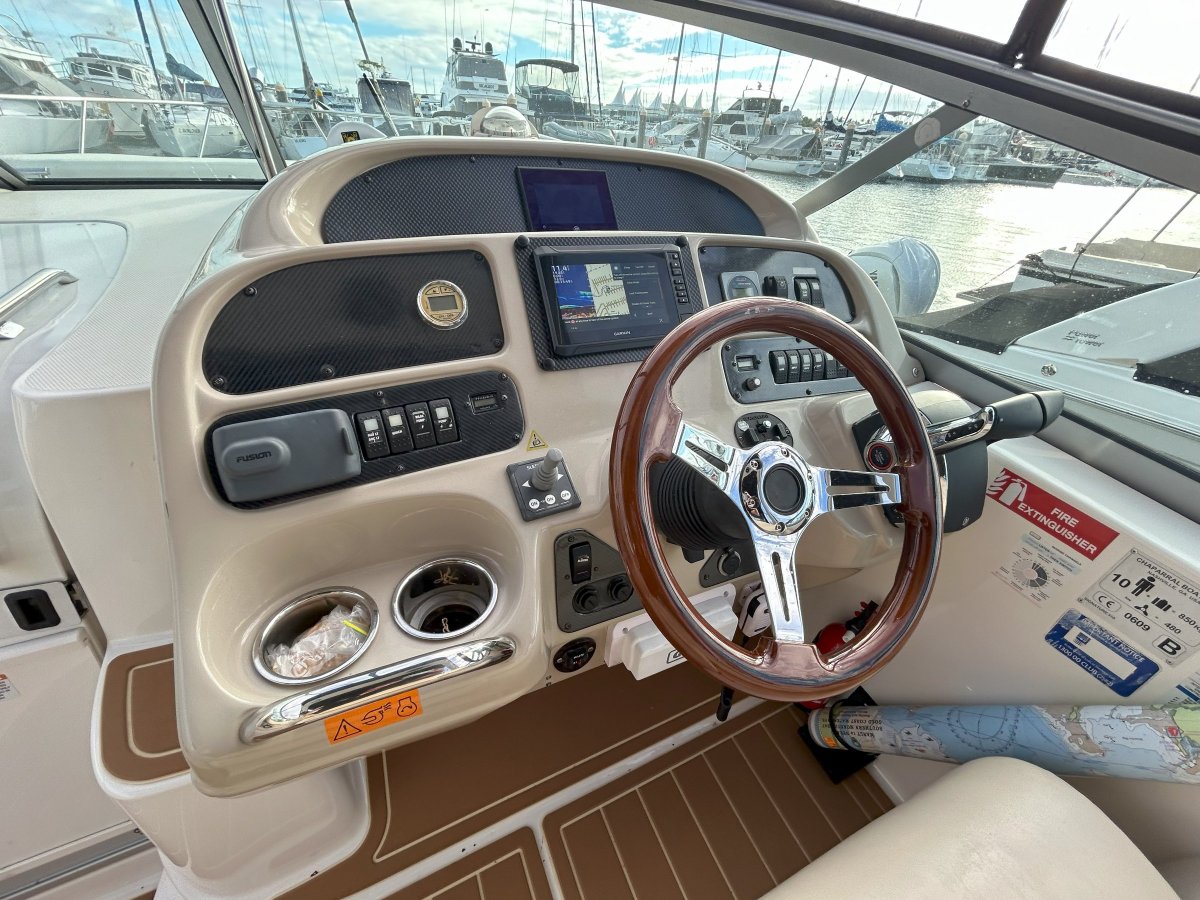 2006 Chaparral 310 Signature Sports Cruiser Boats For Sale Sydney 5