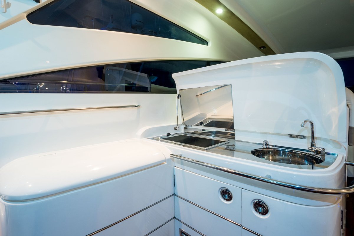 2006 Princess V58 Boat For Sale 30