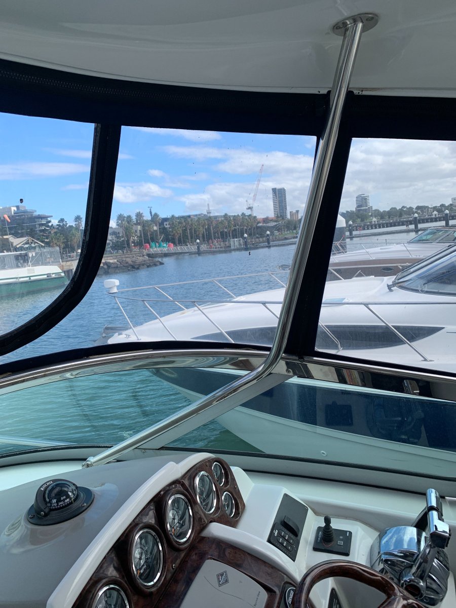 2007 Crownline 340 CR Boats For Sale 4
