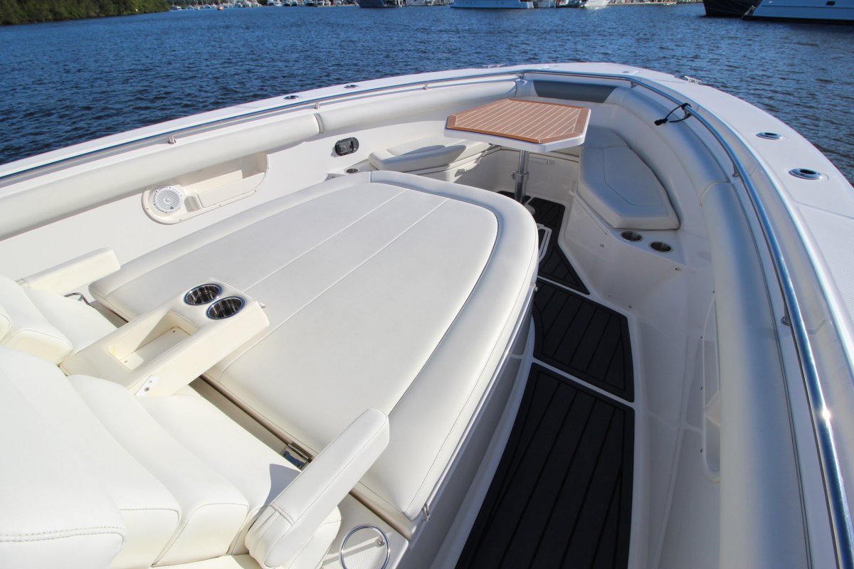 2013 Boston Whaler 370 Outrage Boats For Sale 11