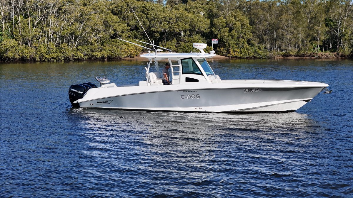 2013 Boston Whaler 370 Outrage Boats For Sale 13