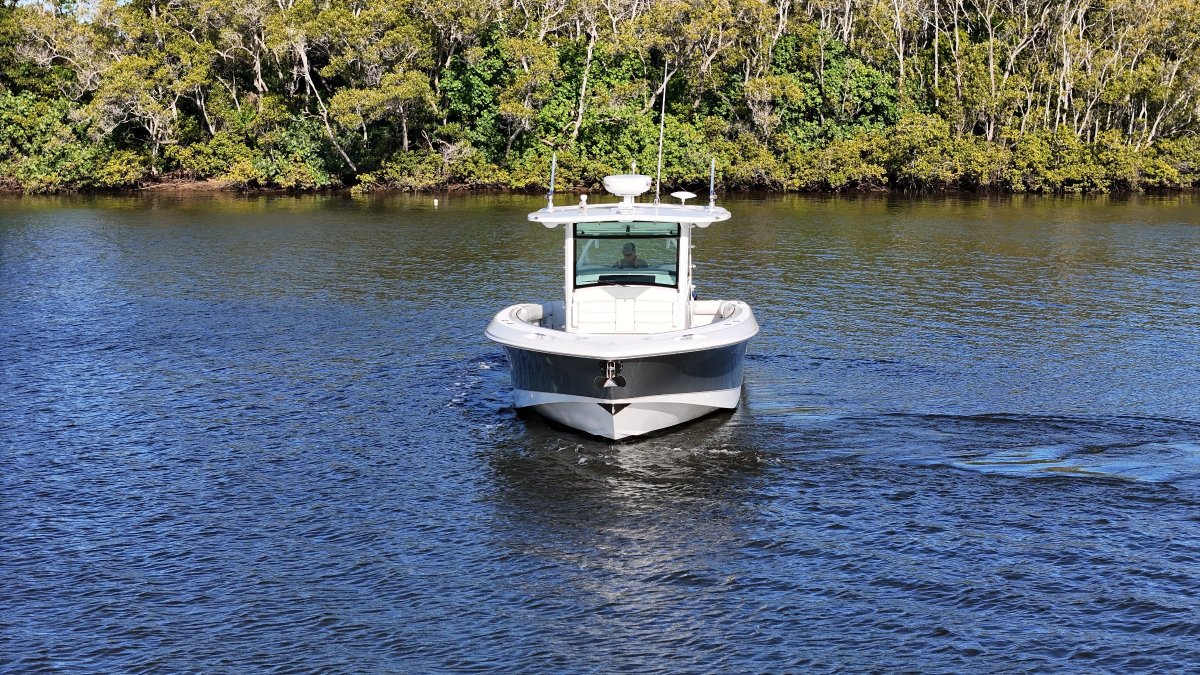 2013 Boston Whaler 370 Outrage Boats For Sale 14