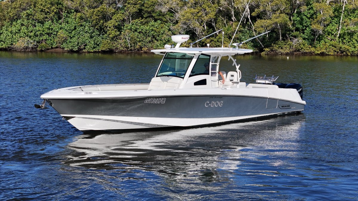 2013 Boston Whaler 370 Outrage Boats For Sale 16