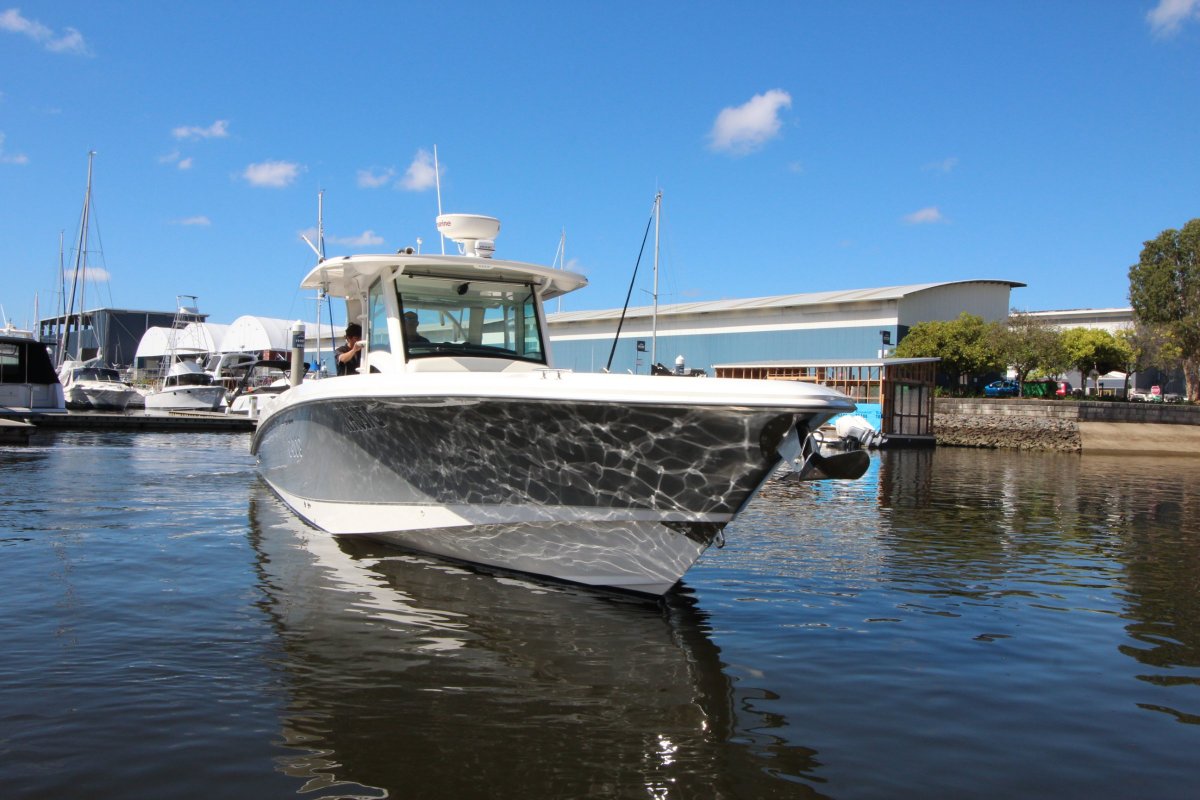 2013 Boston Whaler 370 Outrage Boats For Sale 7