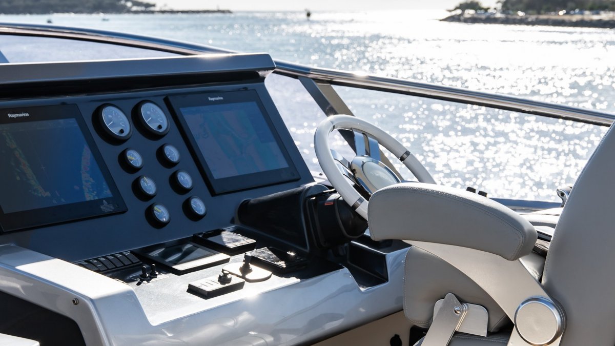 2016 Azimut 80 Flybridge Boats For Sale 25