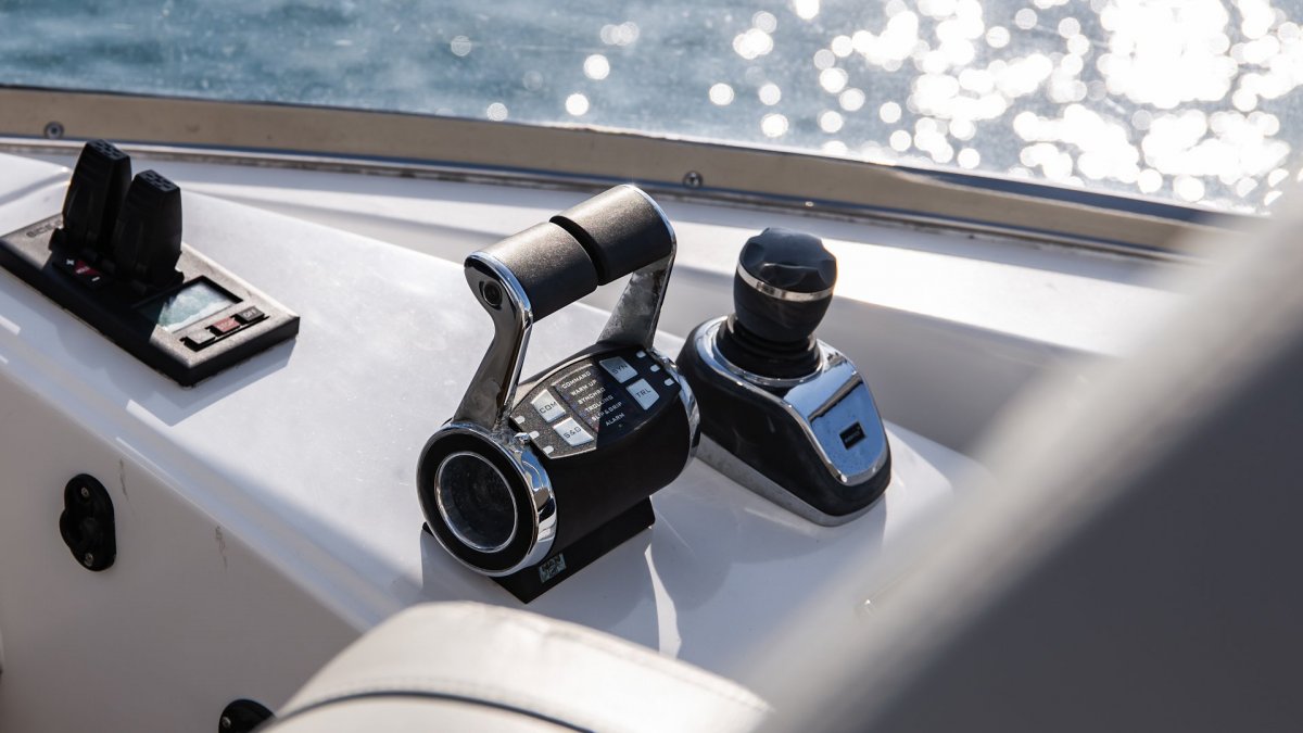 2016 Azimut 80 Flybridge Boats For Sale 28