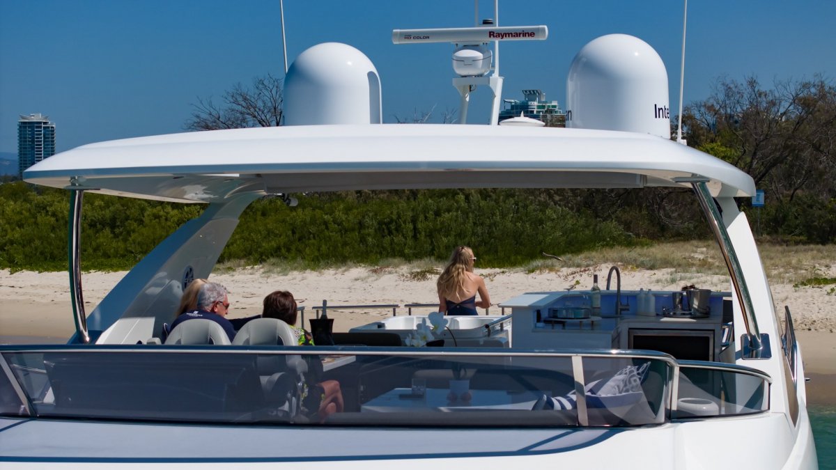 2016 Azimut 80 Flybridge Boats For Sale 32