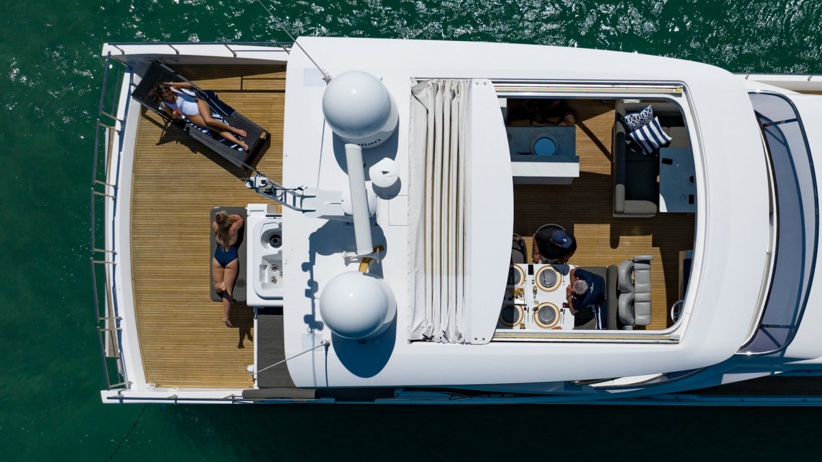 2016 Azimut 80 Flybridge Boats For Sale 6