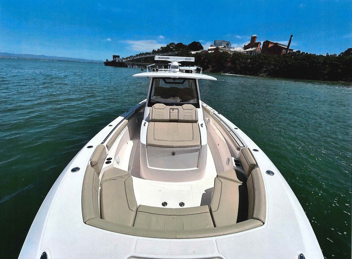 2018 Pursuit S368 Boat For Sale Sydney 8