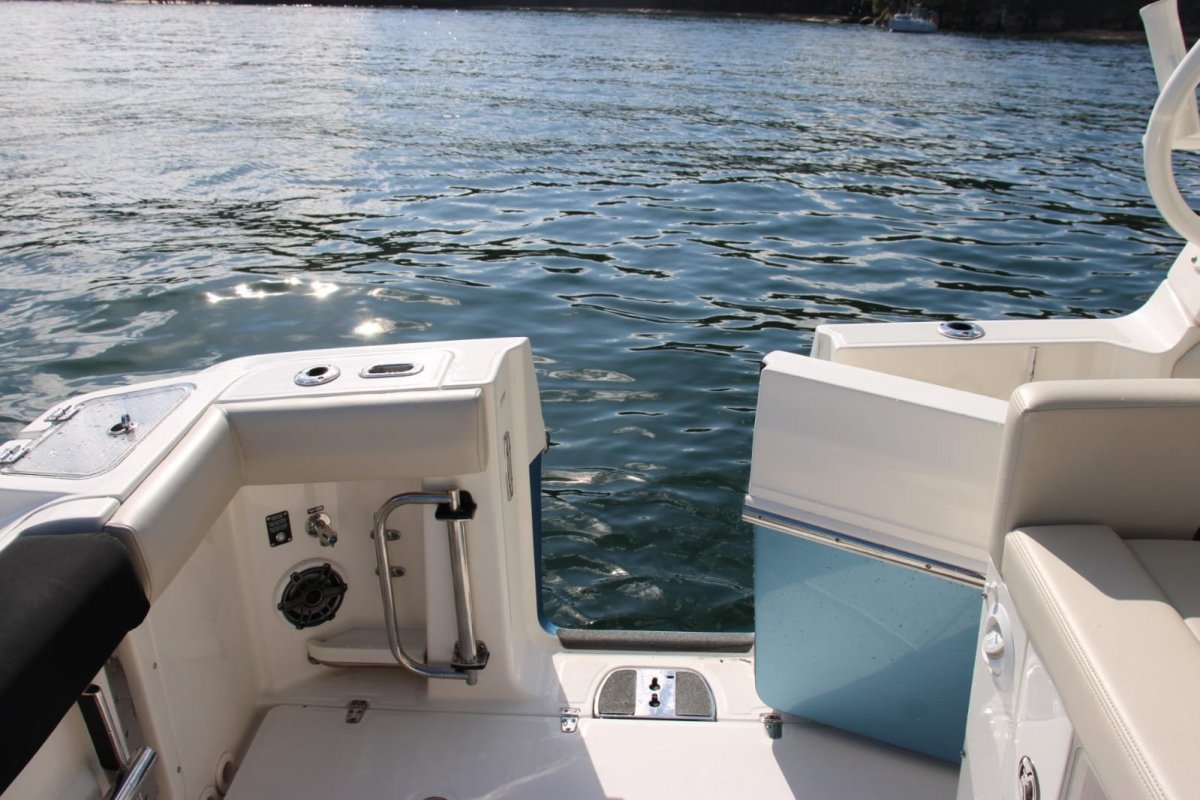 2021 Boston Whaler 350 Realm Boats For Sale 7