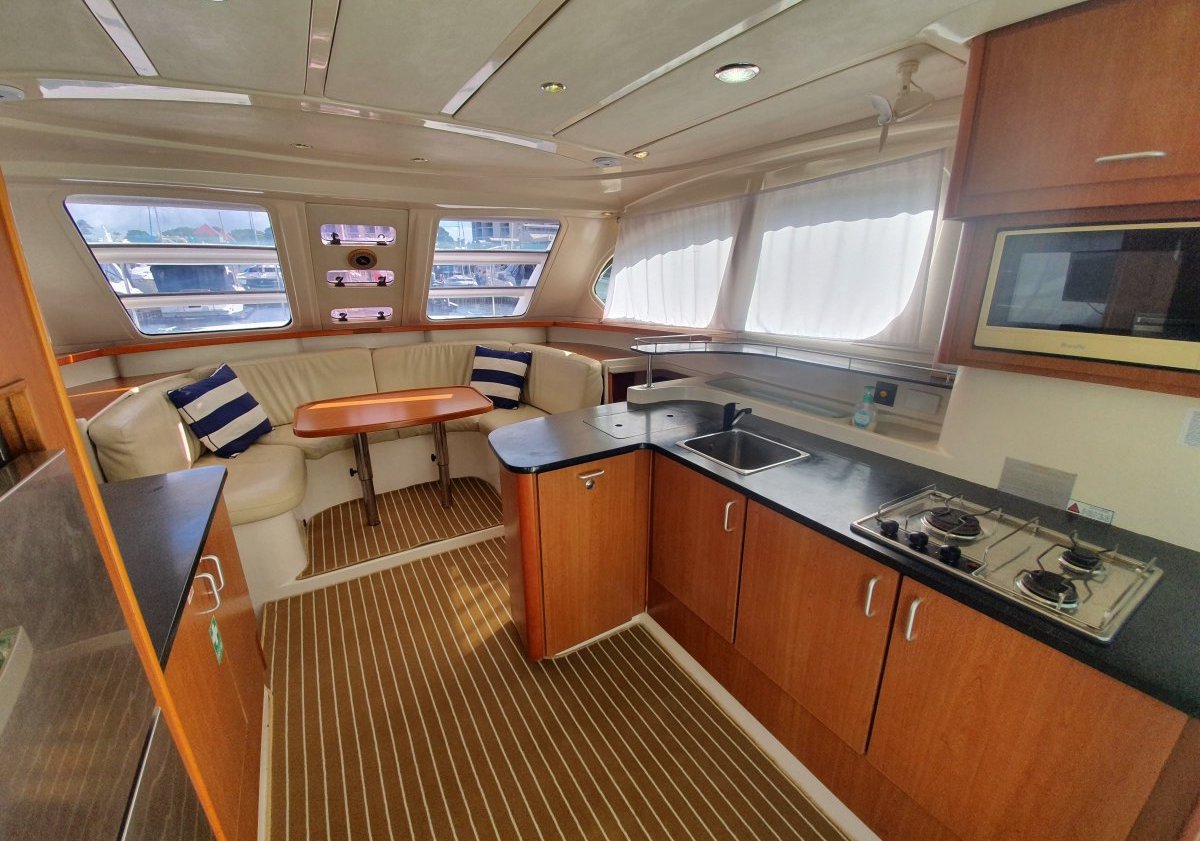 2010 Leopard Catamarans 37 Boats For Sale 5