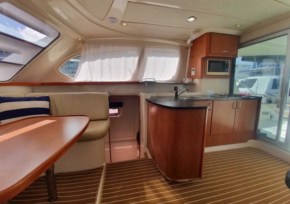 2010 Leopard Catamarans 37 Boats For Sale 7