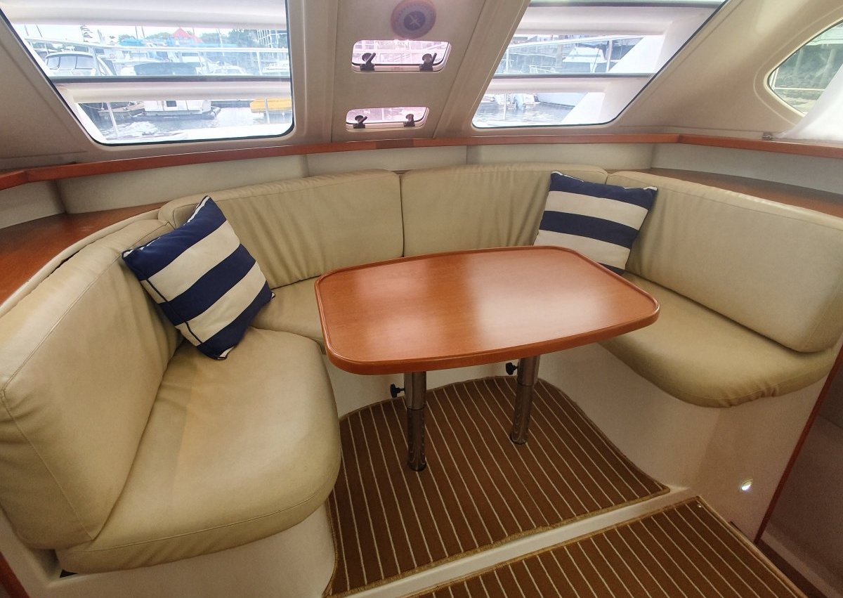 2010 Leopard Catamarans 37 Boats For Sale 9