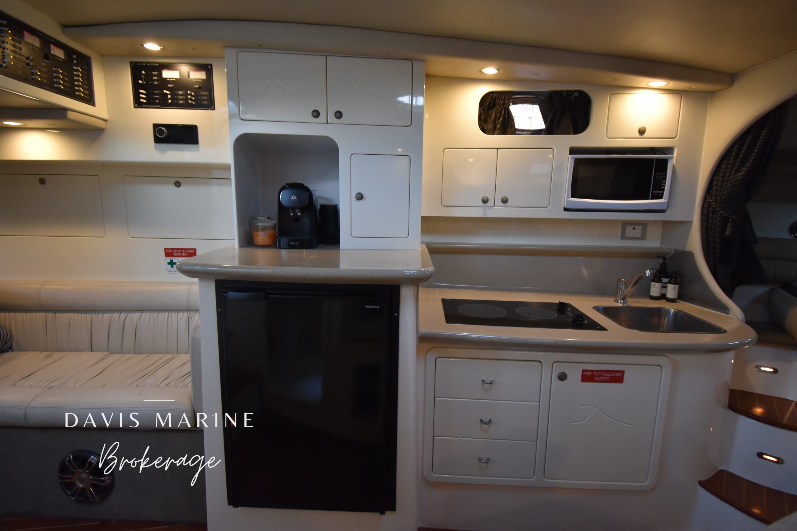 2000 Mustang 3800 First Class Boats For Sale Sydney 19