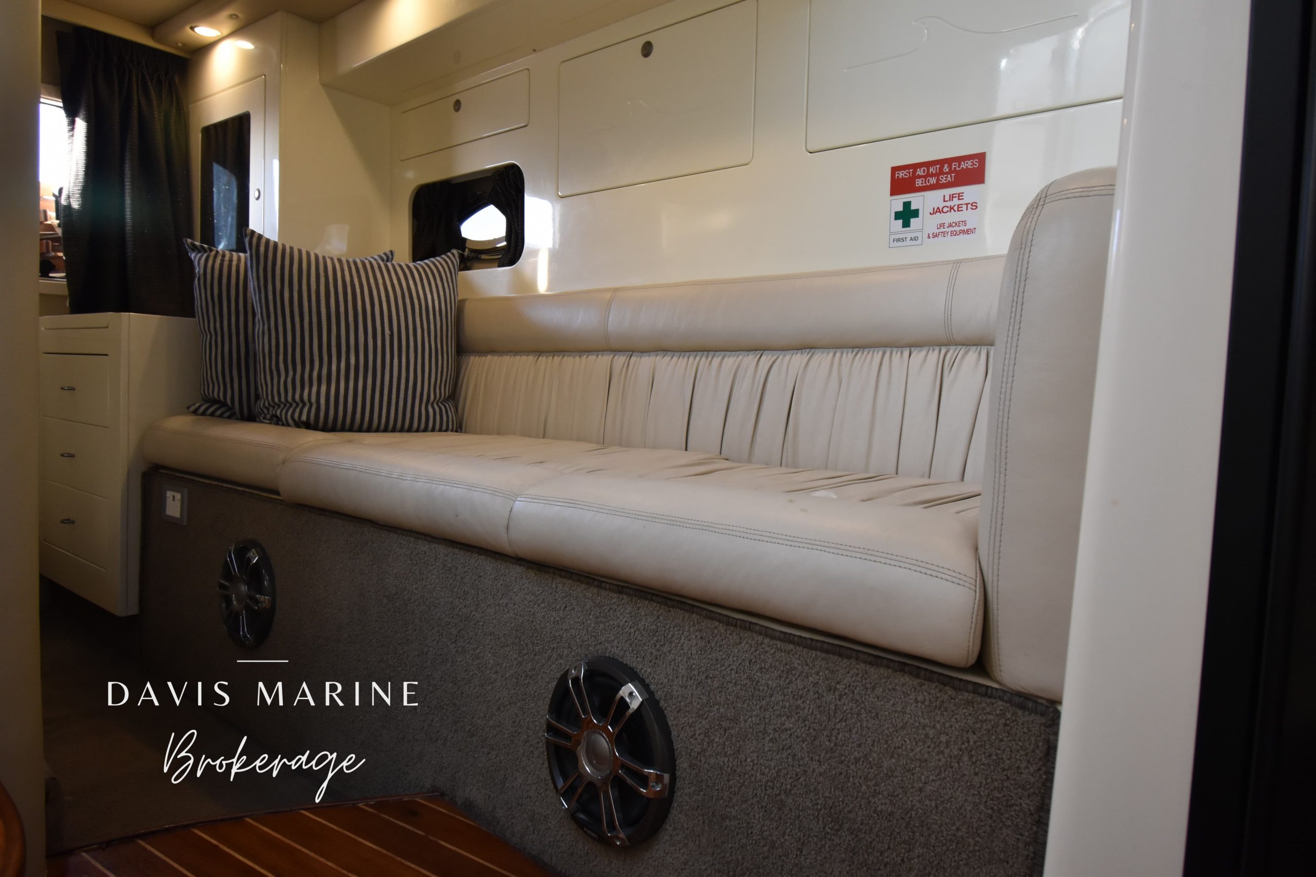 2000 Mustang 3800 First Class Boats For Sale Sydney 25