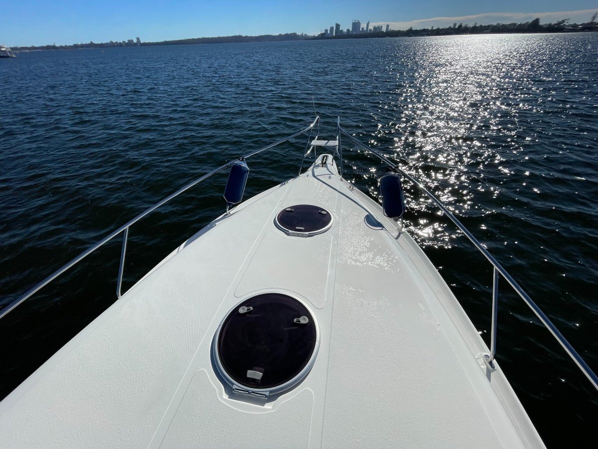 2009 Sunrunner 3700LE Boats For Sale Western Australia 17