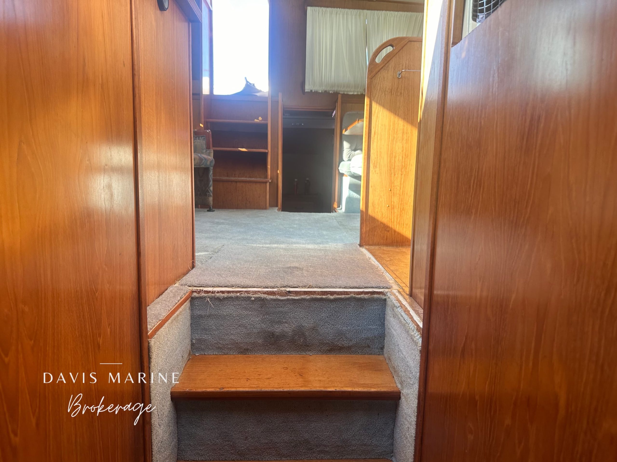1990 Ranger 35 Aft Cabin Boats For Sale in Sydney 14