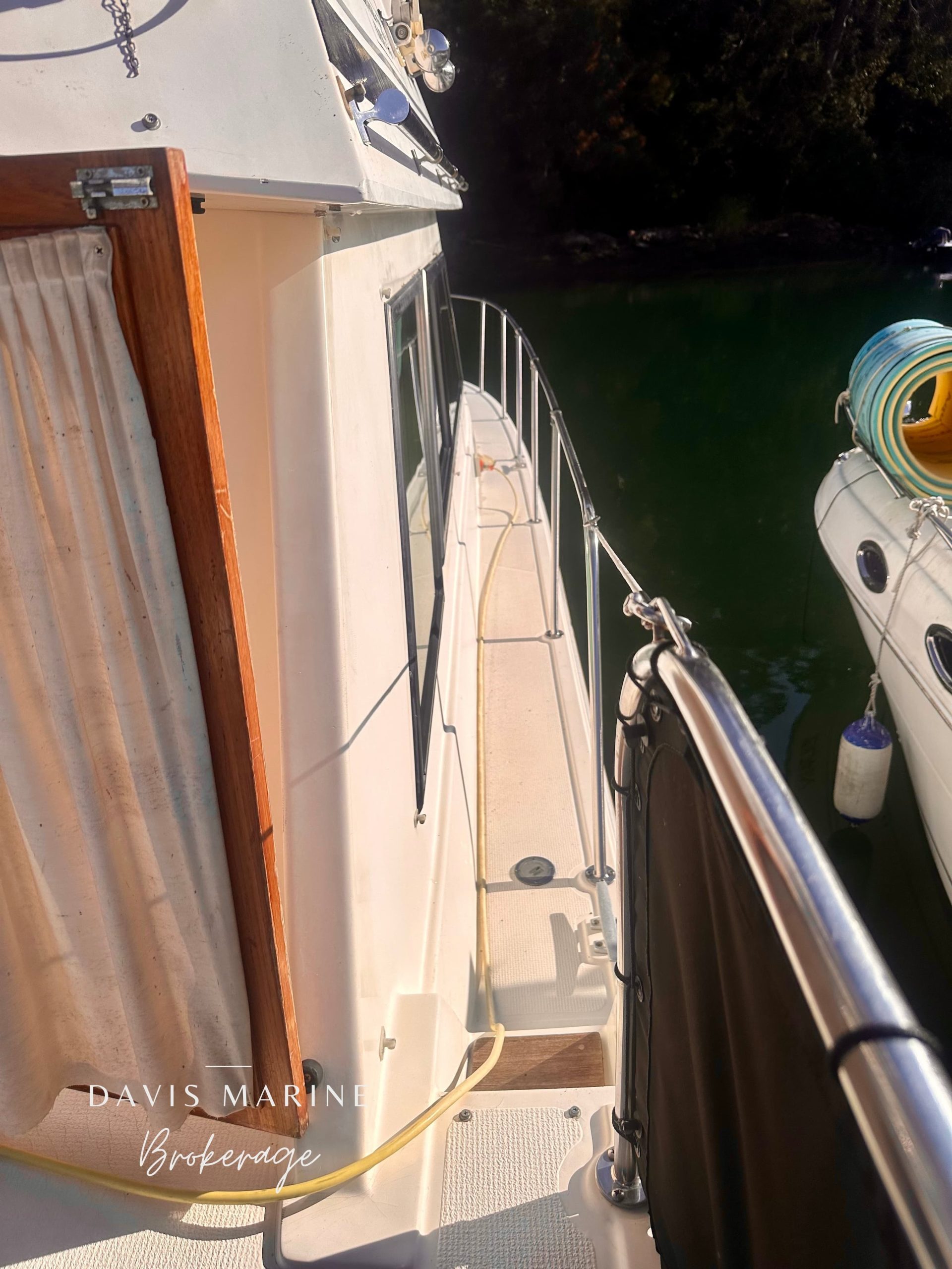 1990 Ranger 35 Aft Cabin Boats For Sale in Sydney 19