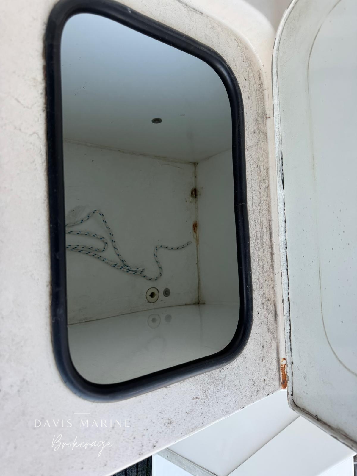 1997 Caribbean 35 Flybridge 49