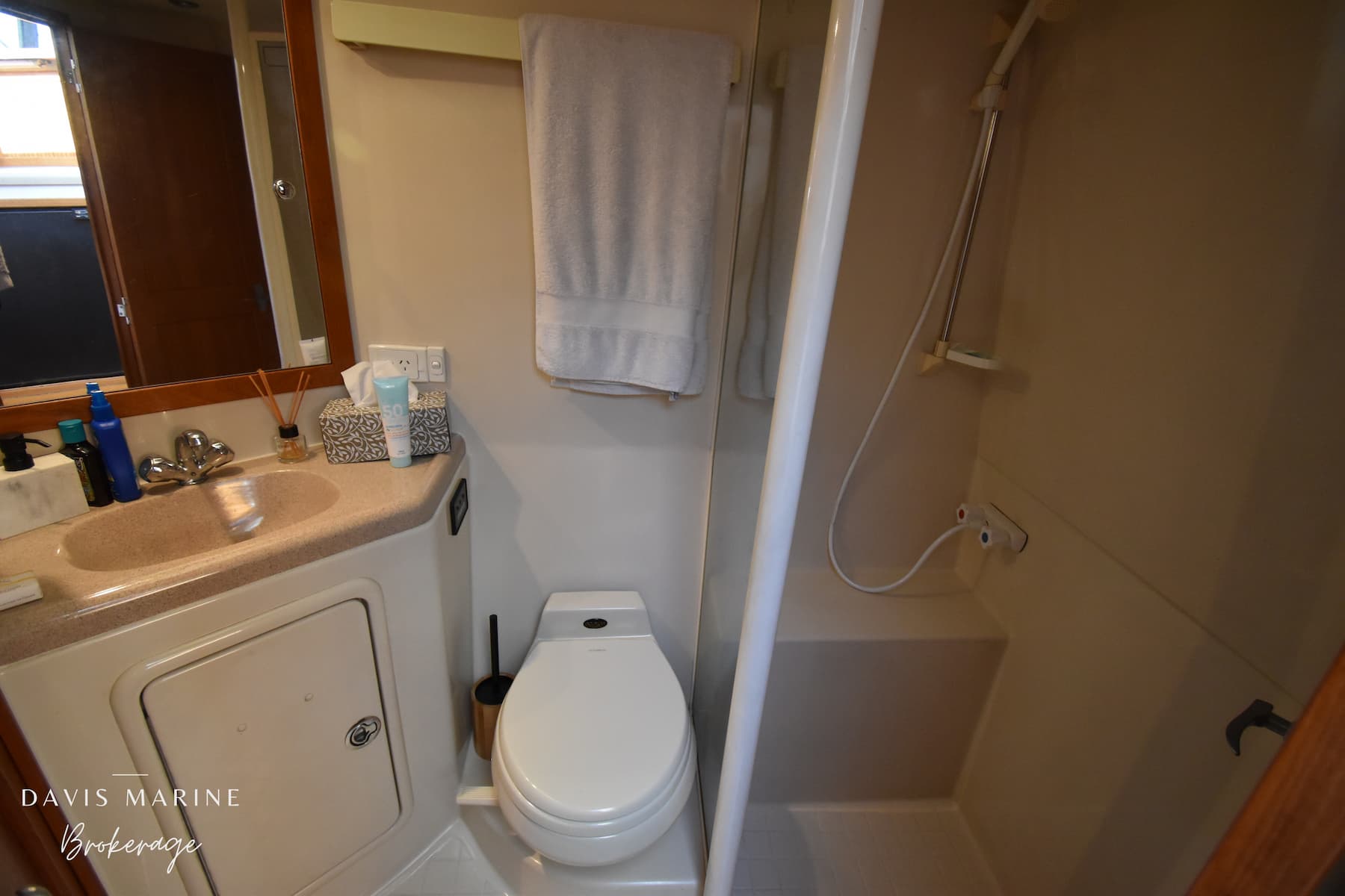 1998 Riviera 34 Platinum Flybridge 2 For Sale Sydney 25