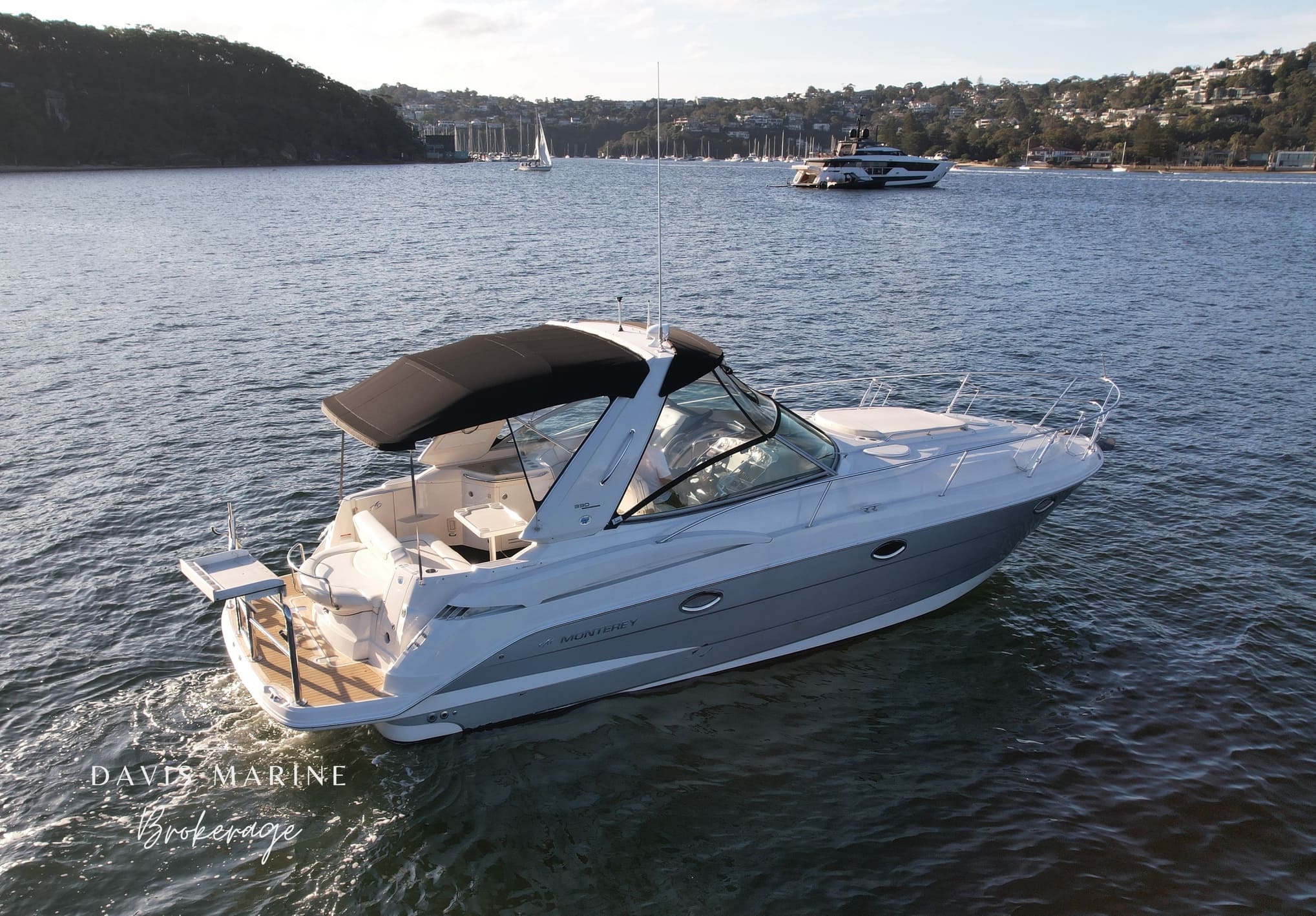 2007 Monterey 330 Sports Yacht For Sale Sydney 4